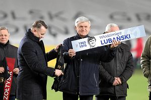 Jesie 2018 roku. Wodzimierz Lubaski uhonorowany podczas meczu ligowego Grnik Zabrze - Arka Gdynia