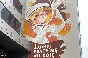 Mural Ireny Kwiatkowskiej przy ul. Grzybowskiej na Woli