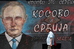 Belgrad, mural 'Kosowo jest Serbi' i obroca serbskiej tosamoci Wadimir Putin