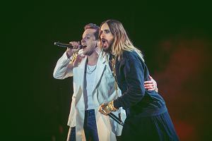 Orange Warsaw Festival 2023. Krzysztof Zalewski i Jared Leto podczas koncertu Thirty Seconds to Mars, 2 czerwca 2023 r.