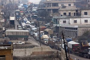 Syryjczycy masowo uciekaj przed ofensyw rzdow, prowincja Idlib.