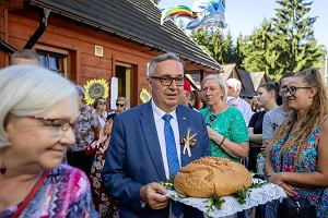 Doynki diecezji bielsko-ywieckiej odbyy si w tym roku w Istebnej. PiS ma tutaj wysokie poparcie. Na zdjciu Stanisaw Szwed, wiceminister rodziny i polityki spoecznej