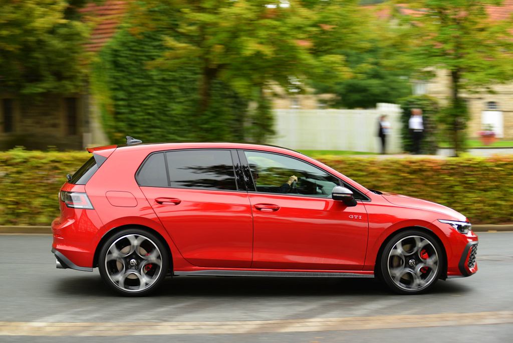 Volkswagen Golf GTI