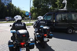 Policyjny patrol motocyklowy na ulicach Radomia