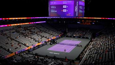 Dramatyczny pocztek WTA Finals. Zatrwaajce obrazki