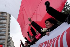 7Protest przed Sejmem RP podczas glosowania nad KRS i SN