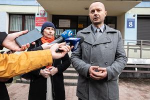 Lublin. Od lewej jedna z protestujcych rodzicw Jolanta Sokoowska, przewodniczcy rady rodzicw Robert Krzyszczak