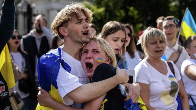 Участники акции протеста в Варшаве, Польша 