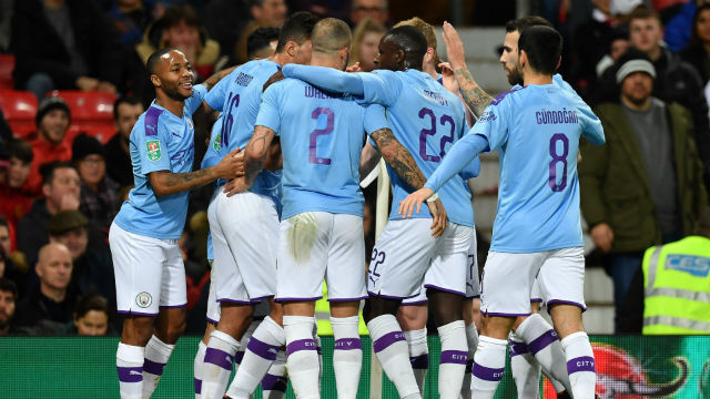 Manchester City derbide avantajı kaptı