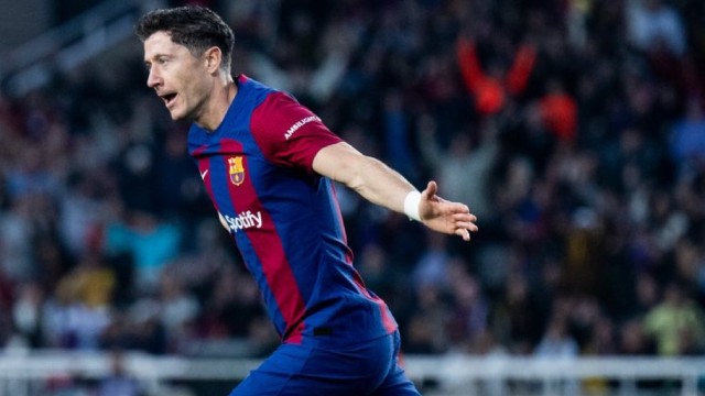 Barça son dakika golüyle kazandı