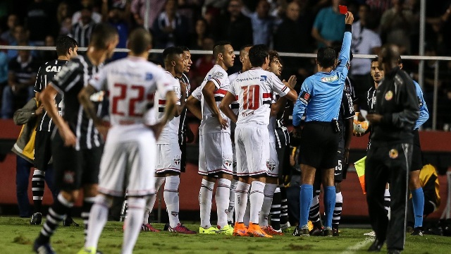 Luis Fabiano'dan 'Oscar'lık performans