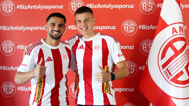 Antalyaspor'dan iki imza