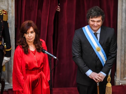 Cristina Kirchner y Javier Milei en el Congreso, el 10 de diciembre de 2023.