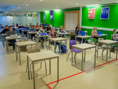 Estudiantes en un centro de secundaria de Ubbergen (Países Bajos).