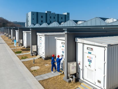 Grandes baterías para almacenar energía en Nanjing, en la provincia china de Jiangsu.