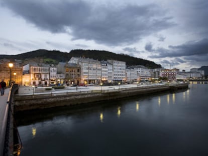 Viveiro desde el puente de la Misericordia.