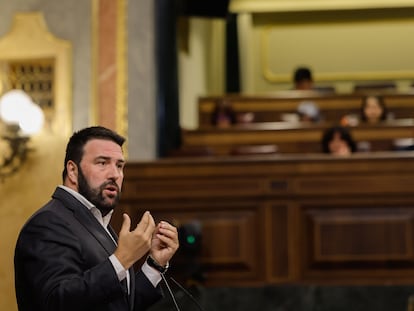 El diputado de EH Bildu Jon Iñarritu en el debate sobre seguridad ciudadana, este martes en el pleno del Congreso.