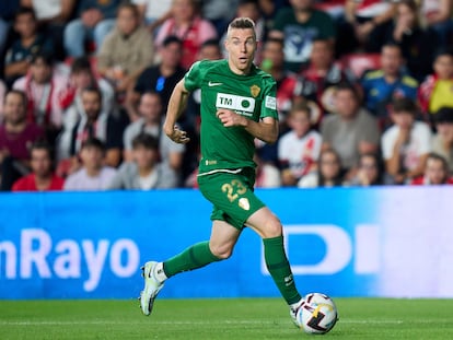 Carlos Clerc, en el partido del Elche contra el Ray en Vallecas el 3 de octubre.