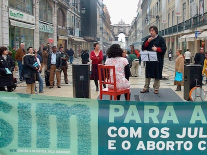 Campaña a favor del sí para el referendo sobre el aborto que se celebró en Portugal en 2007.