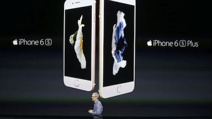 Tim Cook, CEO d'Apple, presenta al setembre l'iPhone 6s.