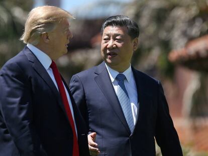 Donald Trump junto a Xi Jinping en Palm Beach, Florida.