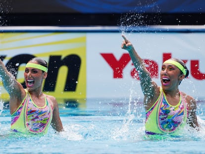 Nuria Diosdado y Joana Jiménez, durante una competencia en Budapest, en 2022.