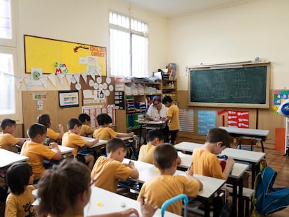 Alumnos de una escuela concertada en Barcelona, en una imagen de archivo.