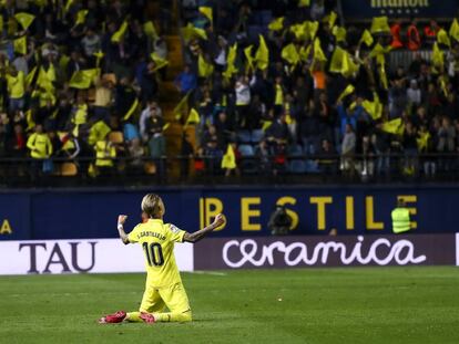 Alegría de Samu Castillejo tras un gol del Villarreal.