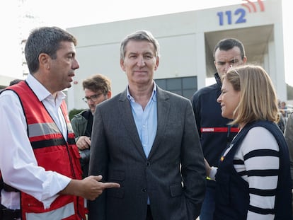 Núñez Feijóo y Mazón, en el Centro de Coordinación de Emergencias de la Comunidad Valenciana.