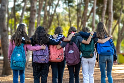 Alumnas en un colegio concertado de Valencia.