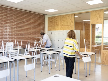 Preparaciones del curso en un instituto escuela de Barcelona.