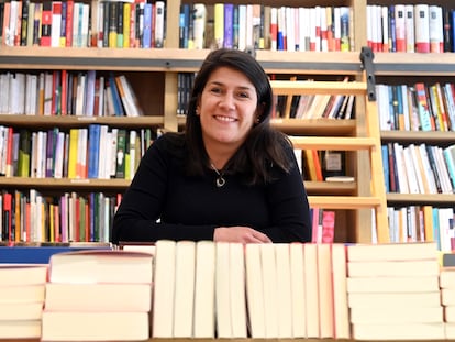 Lucía Alonso, regente de la librería  Hijos de Santiago Rodríguez situada en Burgos. La más antigua de España.