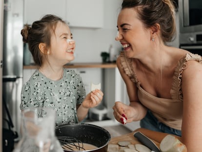 A través de la cocina, los menores conocen texturas, sabores y olores que estimulan sus sentidos.