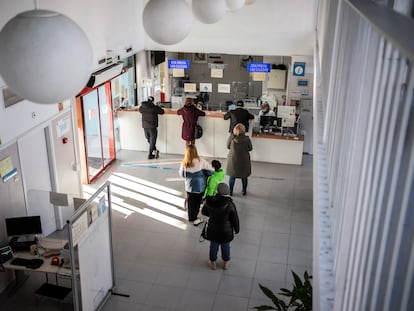 Interior del Centro de Salud las Calesas, en el barrio de Usera (Madrid).