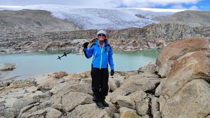 Raquel García Ceballos en su expedición al glaciar Quelccaya, en Perú.