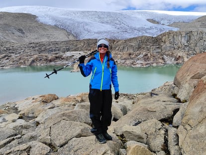 Raquel García Ceballos en su expedición al glaciar Quelccaya, en Perú.