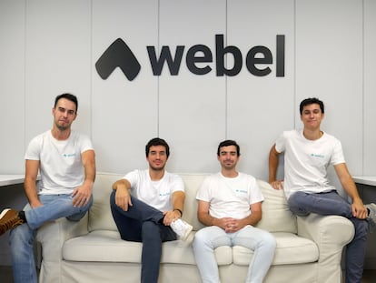 Los fundadores de Webel, Javier Ginés, Nacho Tejero, Guillermo Urquijo y Carlos Estévez.