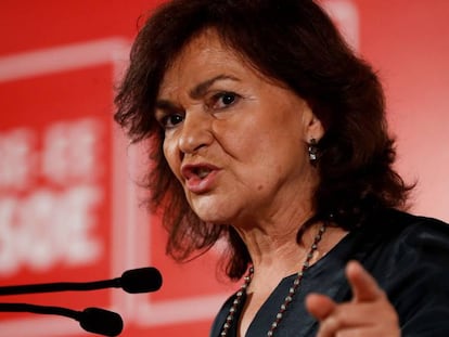 La vicepresidenta del Gobierno, Carmen Calvo, este domingo en un acto político en San Sebastián.