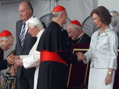 Despedida del Papa en el aeropuerto de Barajas.