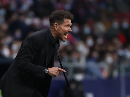 El entrenador del Atlético de Madrid, Diego Simeone, durante un partido el pasado 2 de enero en Madrid.