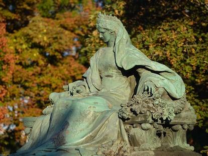 Monumento en honor a la emperatriz Sissi, en Budapest.