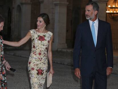 Do&ntilde;a Sof&iacute;a y los Reyes, en la recepci&oacute;n en el Palacio Real de la Almudaina.