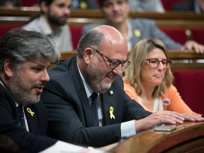 Albert Batet, Eduard Pujol y Elsa Artadi, en una foto de archivo en el Parlament.