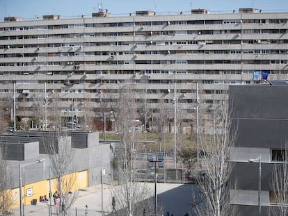 El edificio Venus, en la Mina.