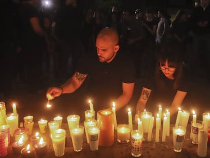 Vigilia por el asesinato de los tres estudiantes de cine en Guadalajara.