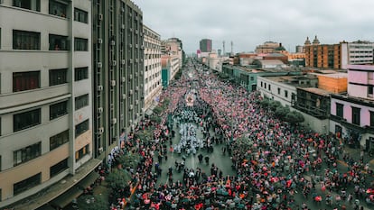 Procesión del Señor del Mar por las calles de Callao, Perú.