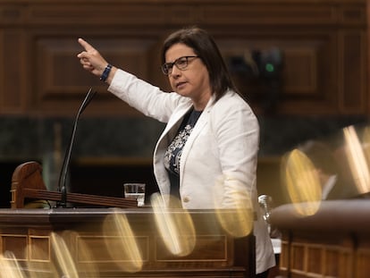 La diputada del PP Ana Belén Vázquez interviene durante una sesión plenaria, en el Congreso de los Diputados, el 18 de junio.