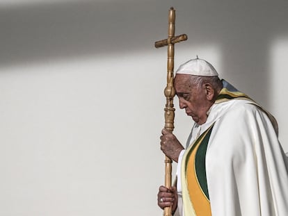 El papa Francisco, durante la misa celebrada este domingo en Bruselas, en el último día de su viaje a Bélgica.