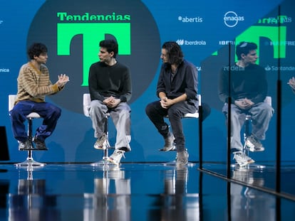 De izquierda a derecha, Javier Ambrossi, Javier Calvo y Manuel Jabois durante la segunda jornada del evento Tendencias 2023, en Madrid.