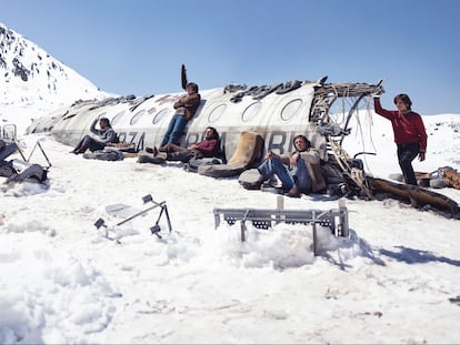 Fotograma de la película española  ‘La sociedad de la nieve’, que tiene dos nominaciones a los Oscar.